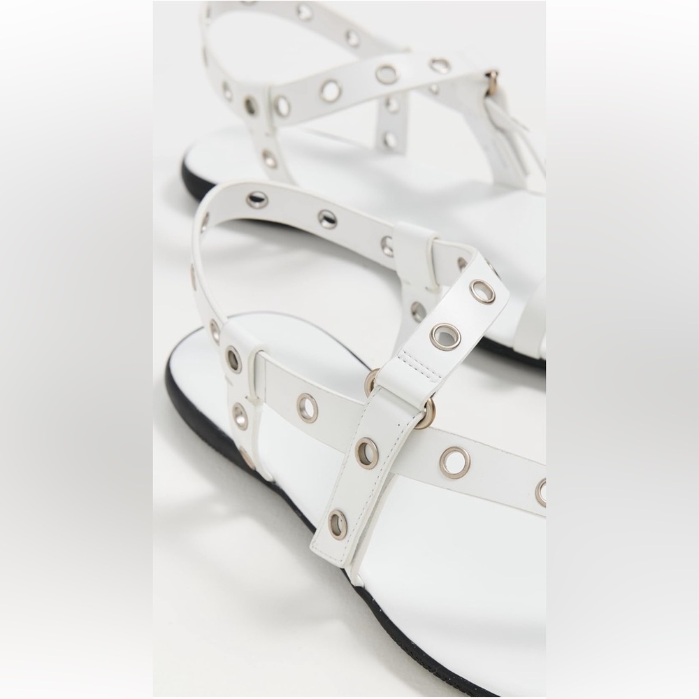 Tory Burch Eyelet Toe Ring Sandals - Picture 6 of 9